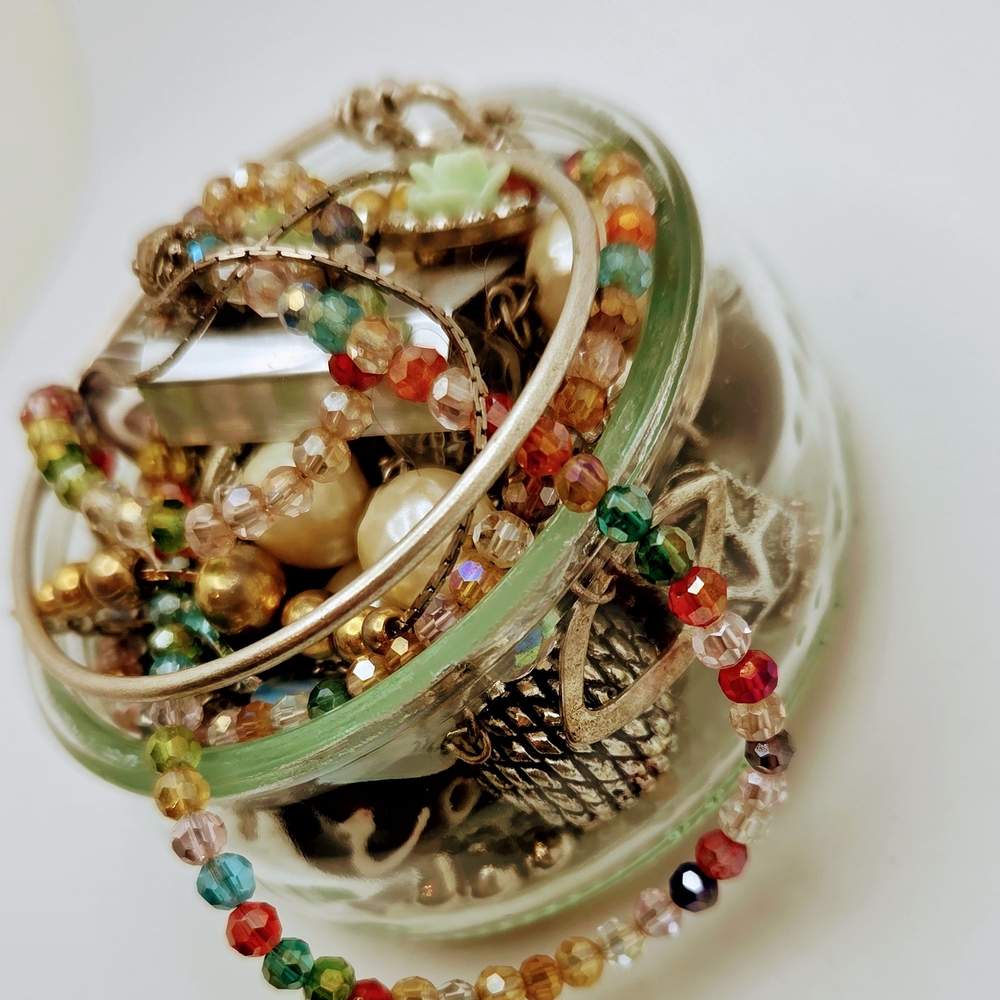 Jewelry Jar - Bundle - JK by Thirty-One, Silver Bangles & Crystals